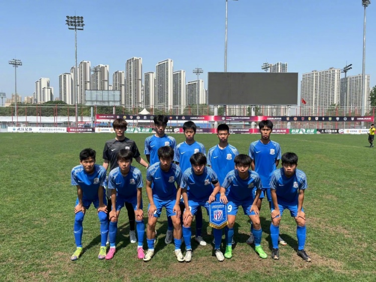 上海申花U15队以4战4胜的成绩，晋级U15锦标赛决赛阶段比赛